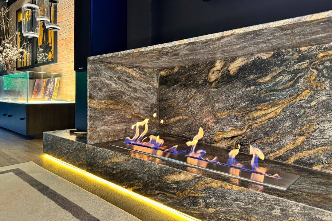 Spa com lareira ecológica Somer Round em base de pedra.